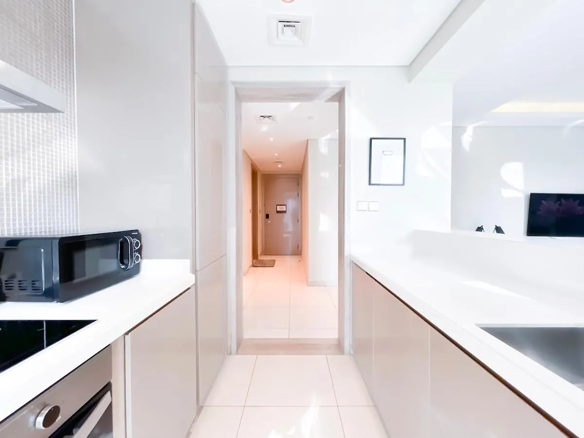 2Br Apartment In Paramount Tower Dubai 0*,