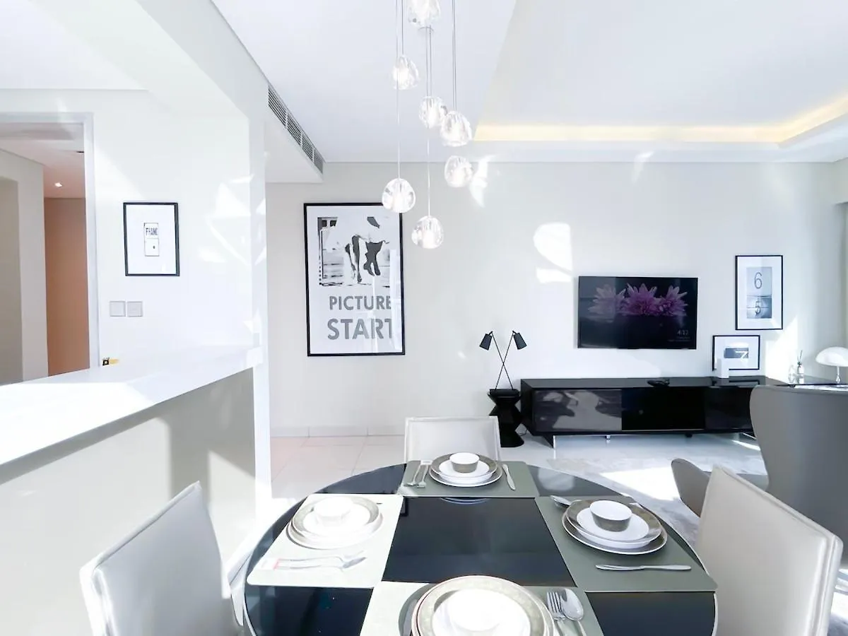 2Br Apartment In Paramount Tower Dubai