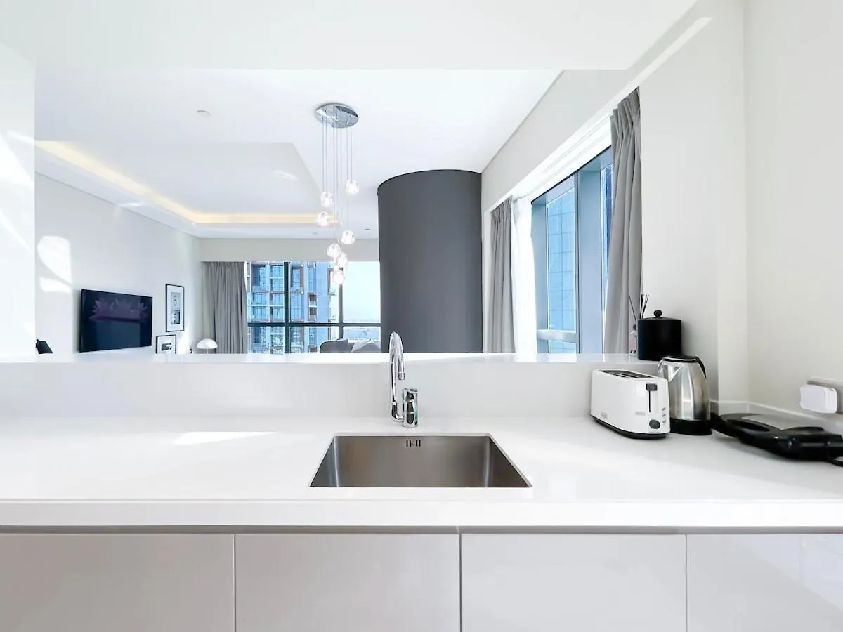 2Br Apartment In Paramount Tower Dubai