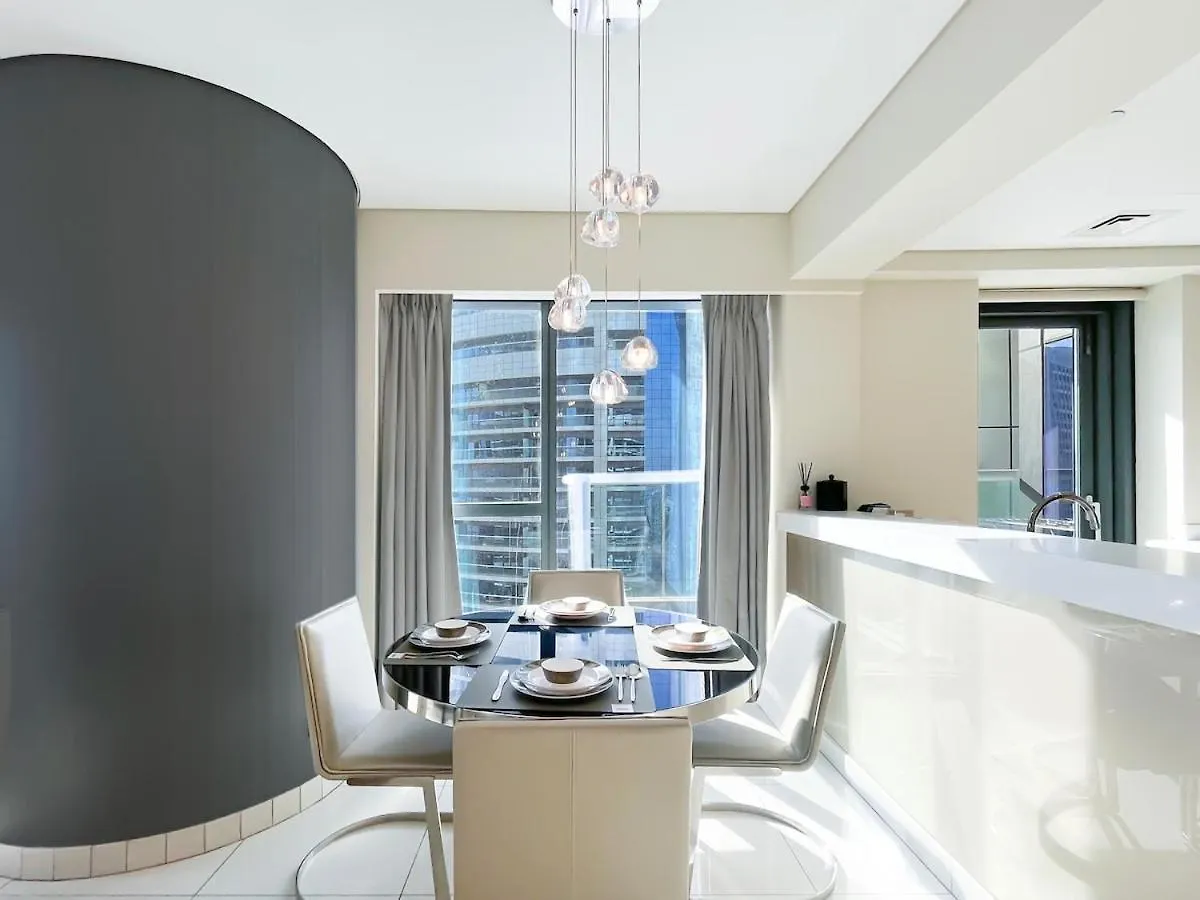 2Br Apartment In Paramount Tower Dubai