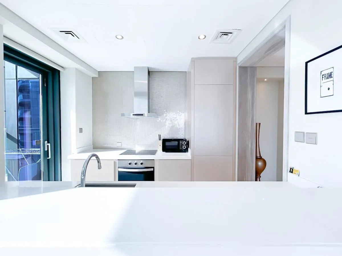 2Br Apartment In Paramount Tower Dubai