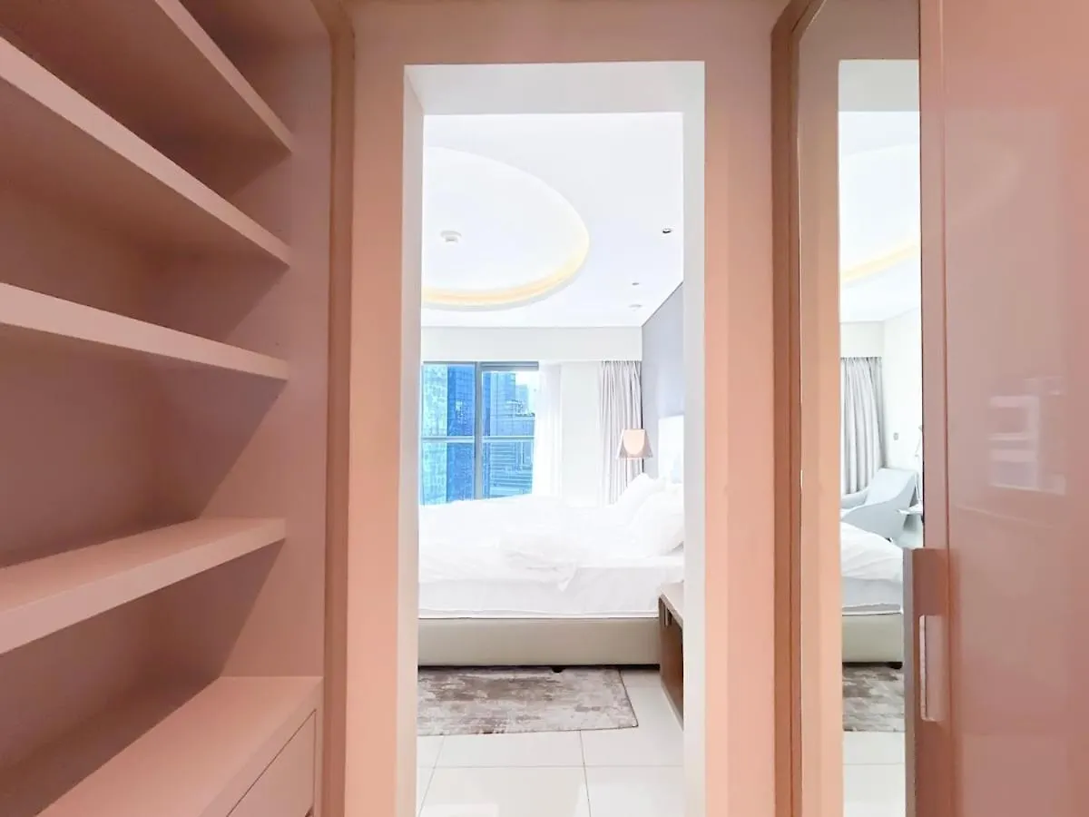 2Br Apartment In Paramount Tower Dubai