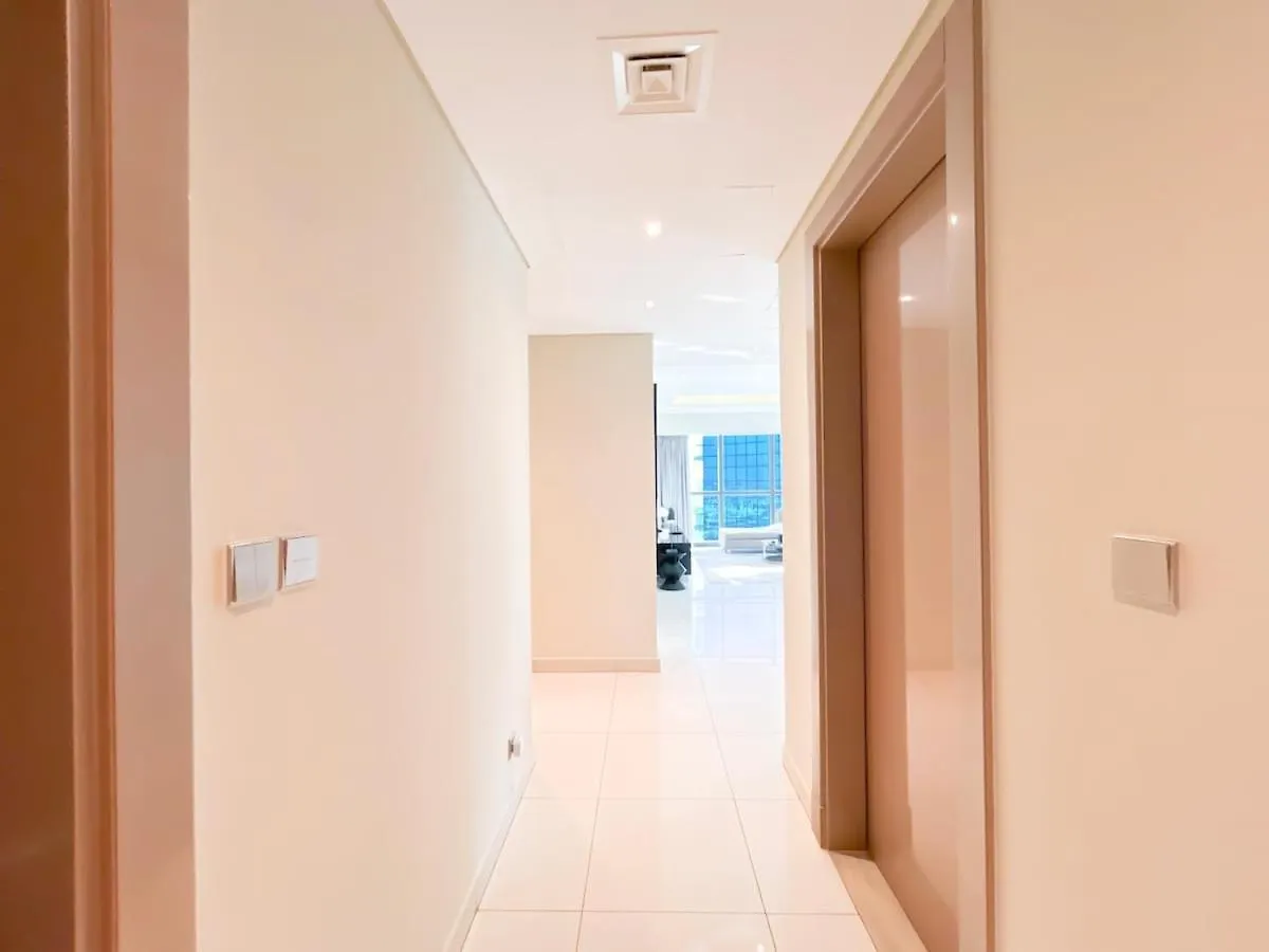2Br Apartment In Paramount Tower Dubai United Arab Emirates